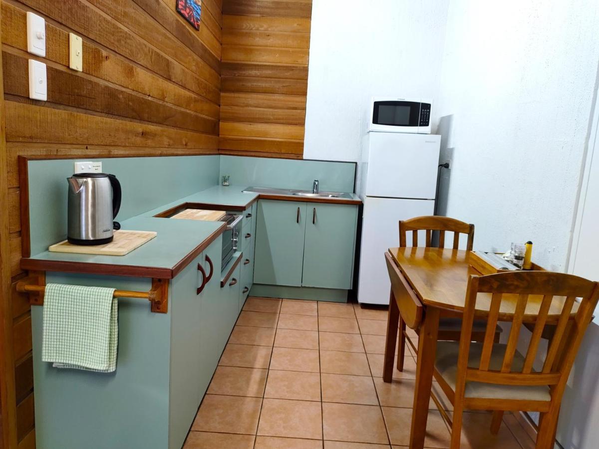 Beachside Cottage - A Private Peaceful Hidden Gem 50M To Beach Nelly Bay Exterior foto